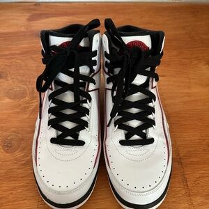 For Sale: Lightly Worn Air Jordan 2 Retro "Chicago" – Size 9